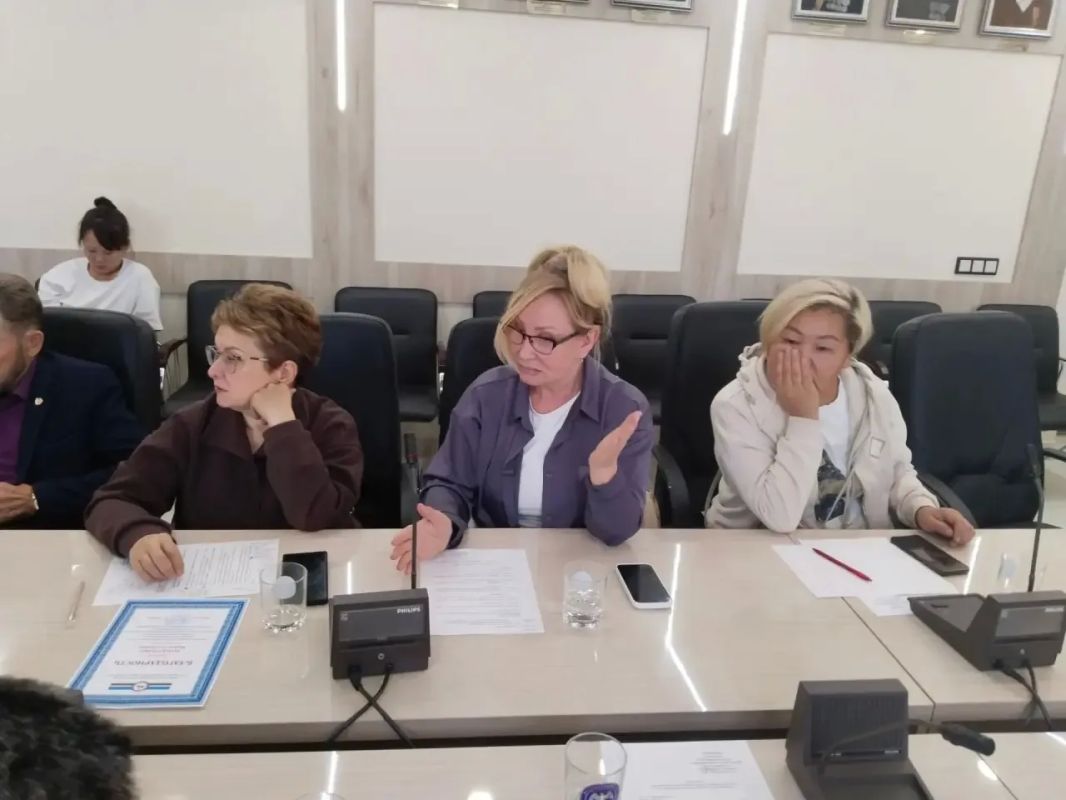 В Покровске обсудили развитие предпринимательства в условиях новых экономических вызовов В Покровске обсудили развитие предпринимательства в условиях новых экономических вызовов