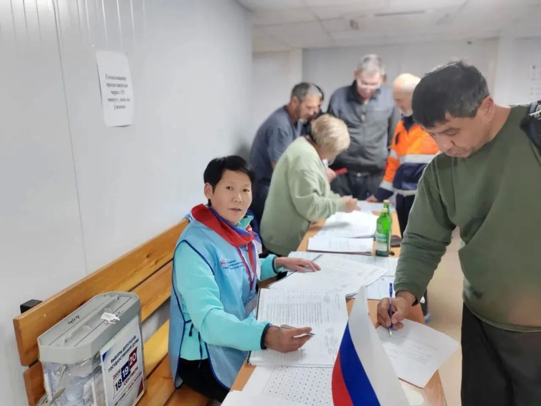 #Выборы2026 В Оймяконье продолжается досрочное голосование О том, как идет в эти дни досрочное голосование в улусе сообщила председатель Оймяконской ТИК Инга Зеленкова: Со 2 по 17 сентября проводится досрочное голосование... #Выборы2026 В Оймяконье продолжается досрочное голосование О том, как идет в эти дни досрочное голосование в улусе сообщила председатель Оймяконской ТИК Инга Зеленкова: Со 2 по 17 сентября проводится досрочное голосование...