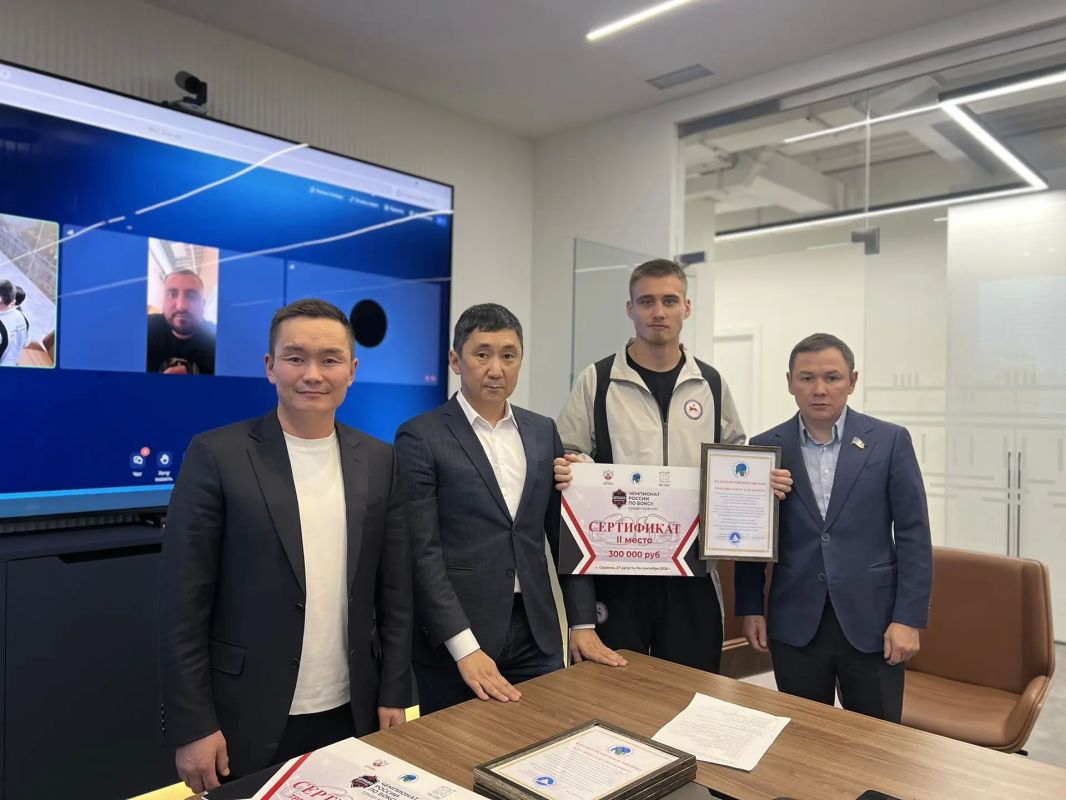 Начало. В этом году соревнования впервые прошли при поддержке Международной боксерской ассоциации (IBA) Начало. В этом году соревнования впервые прошли при поддержке Международной боксерской ассоциации (IBA)