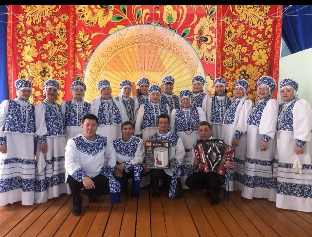 Якутянка показала, как варить сироп из шиповника Якутянка показала, как варить сироп из шиповника