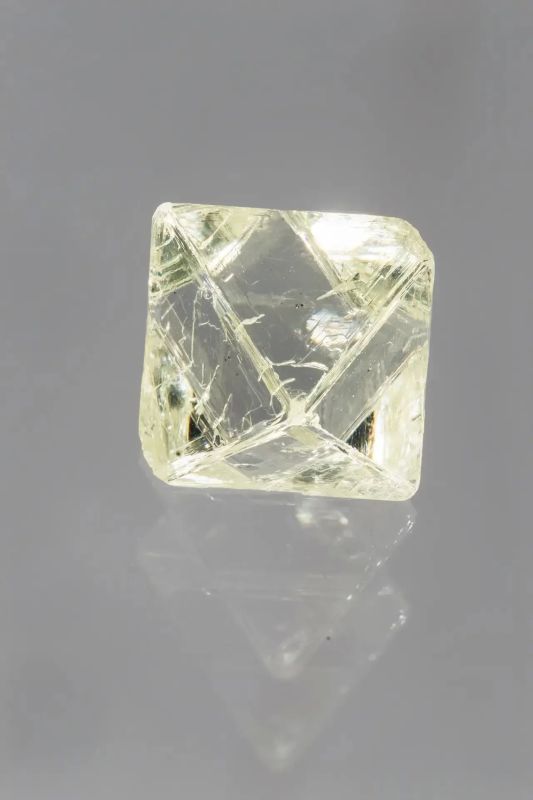 Герой России Виктор Софронов посетил «Сокровищницу Якутии» Герой России Виктор Софронов посетил «Сокровищницу Якутии»
