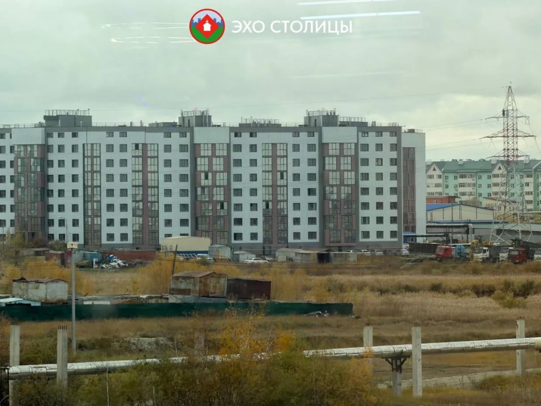 Не центром единым. «Эхо столицы» поснимало район Автострады 50 лет Октября, который активно развивается в последние годы Не центром единым. «Эхо столицы» поснимало район Автострады 50 лет Октября, который активно развивается в последние годы