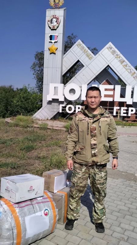 Сотрудники опорного пункта Якутии в зоне проведения специальной военной операции совершили за неделю 10 выездов в пункты временной дислокации российских войск Сотрудники опорного пункта Якутии в зоне проведения специальной военной операции совершили за неделю 10 выездов в пункты временной дислокации российских войск
