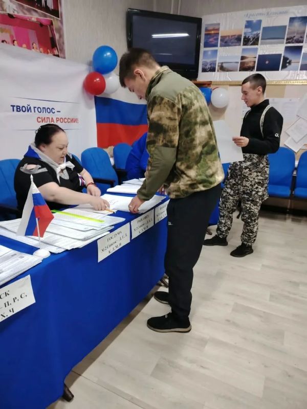 Голосуют избиратели на просторах Нижней Колымы! Голосуют избиратели на просторах Нижней Колымы!