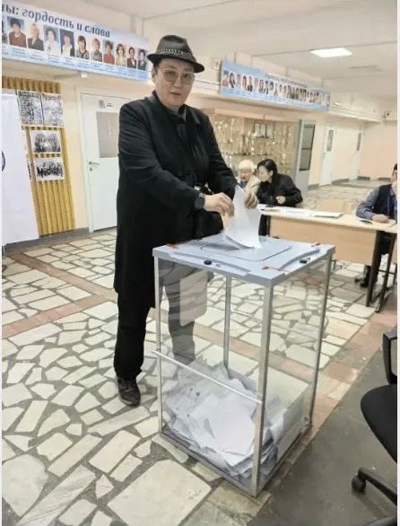 Сотрудники Министерства предпринимательства, торговли и туризма Республики Саха (Якутия) приняли участие в выборах депутатов Государственной Думы Российской Федерации девятого созыва Сотрудники Министерства предпринимательства, торговли и туризма Республики Саха (Якутия) приняли участие в выборах депутатов Государственной Думы Российской Федерации девятого созыва