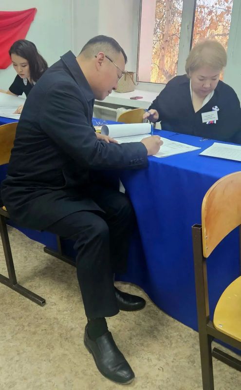 Доброе утро, друзья!. Сегодня я начал день с главного — проголосовал на выборах Доброе утро, друзья!. Сегодня я начал день с главного — проголосовал на выборах
