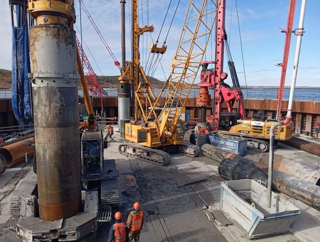 Более 30% буронабивных свай для опор Ленского моста уже готово Более 30% буронабивных свай для опор Ленского моста уже готово