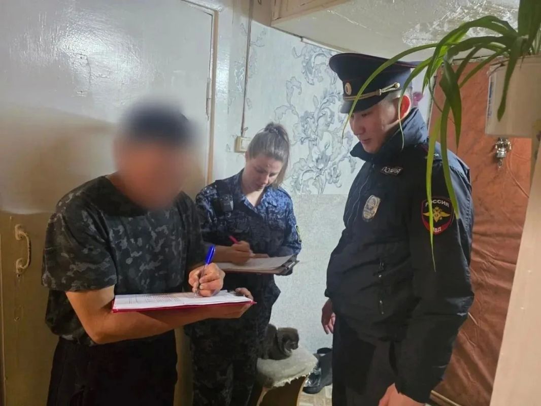 В Якутии в ходе операции «Жилой сектор» полицейские выявили 486 административных правонарушений и изъяли 33 единицы незарегистрированного оружия В Якутии в ходе операции «Жилой сектор» полицейские выявили 486 административных правонарушений и изъяли 33 единицы незарегистрированного оружия