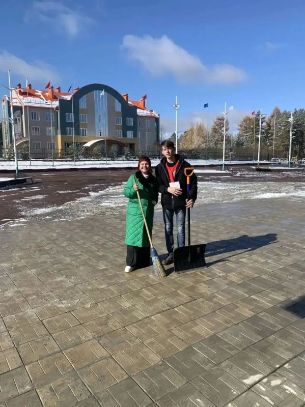 БОЛЕЕ 600 ВОЛОНТЁРОВ ПО ВСЕЙ ЯКУТИИ РАБОТАЮТ НА ВЫБОРАХ БОЛЕЕ 600 ВОЛОНТЁРОВ ПО ВСЕЙ ЯКУТИИ РАБОТАЮТ НА ВЫБОРАХ