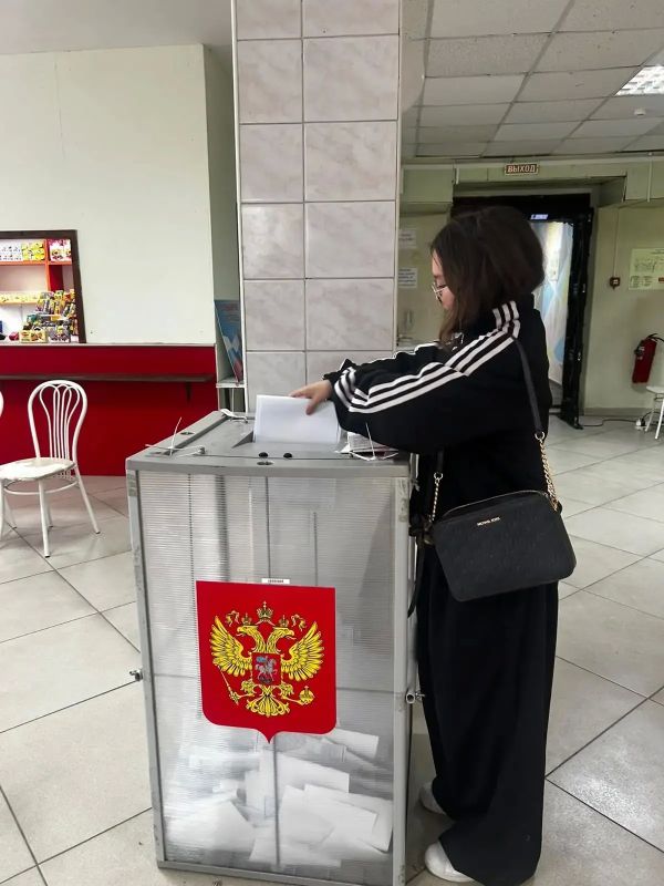 Наниматель отделения «Специальный дом для граждан пожилого возраста и инвалидов» Нарыйаана Федотова впервые приняла участие в выборах Наниматель отделения «Специальный дом для граждан пожилого возраста и инвалидов» Нарыйаана Федотова впервые приняла участие в выборах