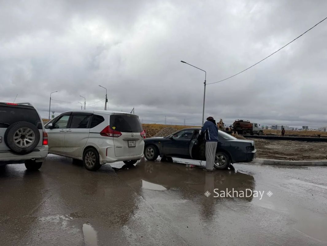 Перекрыли дорогу к катерам