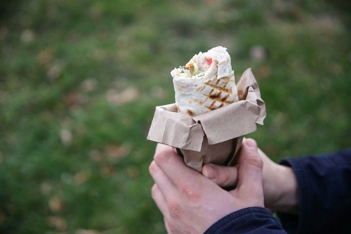 В Якутске суд рассмотрит дело об отравлении шаурмой