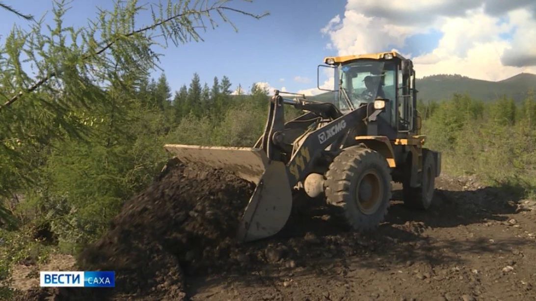 В Усть-Янском, Верхоянском, Верхнеколымском, Среднеколымском и Момском районах Якутии в рамках подготовительных работ к зимнему содержанию трасс специалисты казённого предприятия "Дороги Арктики" отремонтировали мосты...