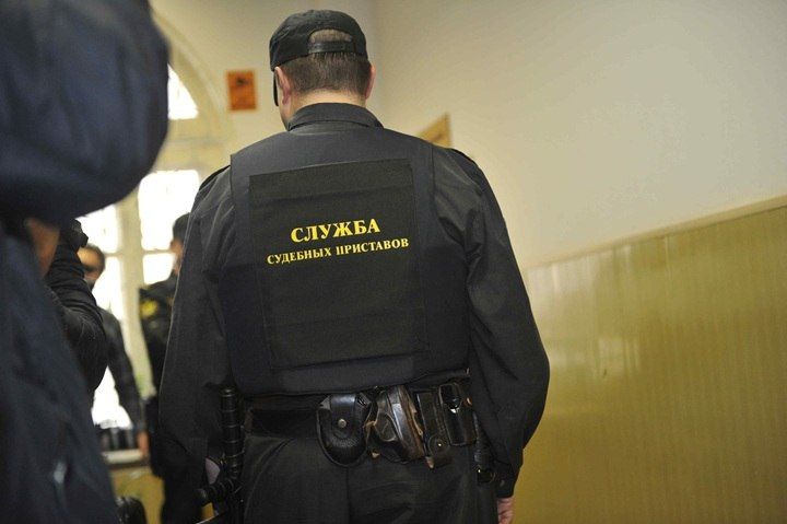 Накопил долг перед восьмилетним сыном и скрылся
