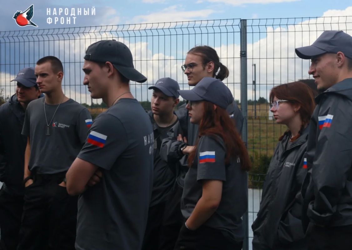 Молодёжка Народного Фронта завершила гуманитарную миссию в Курской области Молодёжка Народного Фронта завершила гуманитарную миссию в Курской области