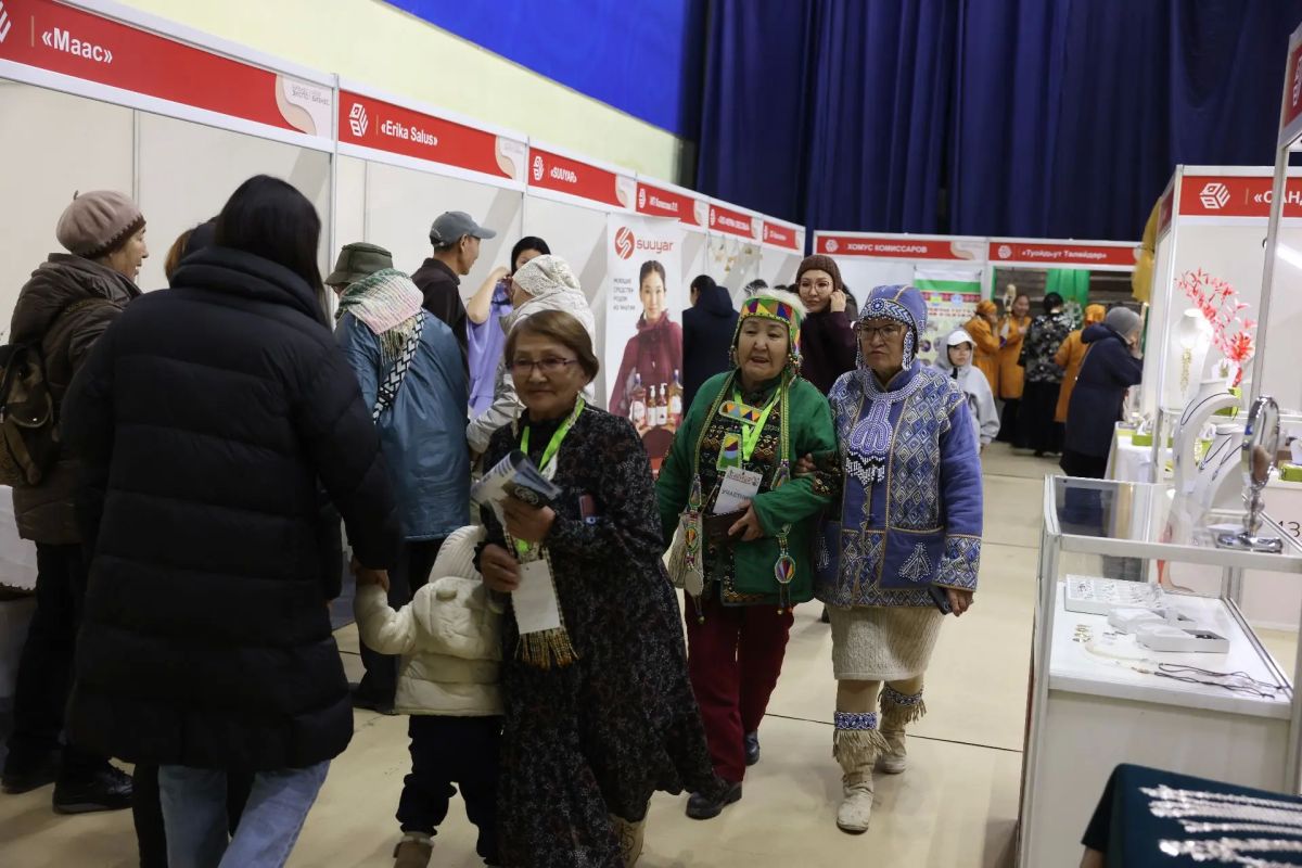В Якутске открылась выставка «Бизнес-Экспо 2026» Сегодня, 25 сентября 2026 года, в столице Якутии дан старт традиционной республиканской межотраслевой универсальной выставке «Бизнес-Экспо» В Якутске открылась выставка «Бизнес-Экспо 2026» Сегодня, 25 сентября 2026 года, в столице Якутии дан старт традиционной республиканской межотраслевой универсальной выставке «Бизнес-Экспо»
