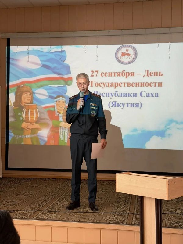 Урок государственности в школе №20 им. Ф.К. Попова Урок государственности в школе №20 им. Ф.К. Попова