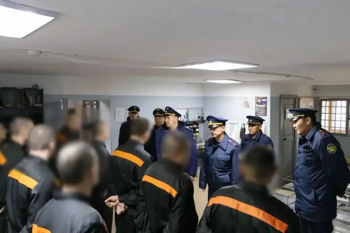 Прокурор республики Сергей Дябкин провел выездную проверку исправительной колонии № 1 Прокурор республики Сергей Дябкин провел выездную проверку исправительной колонии № 1