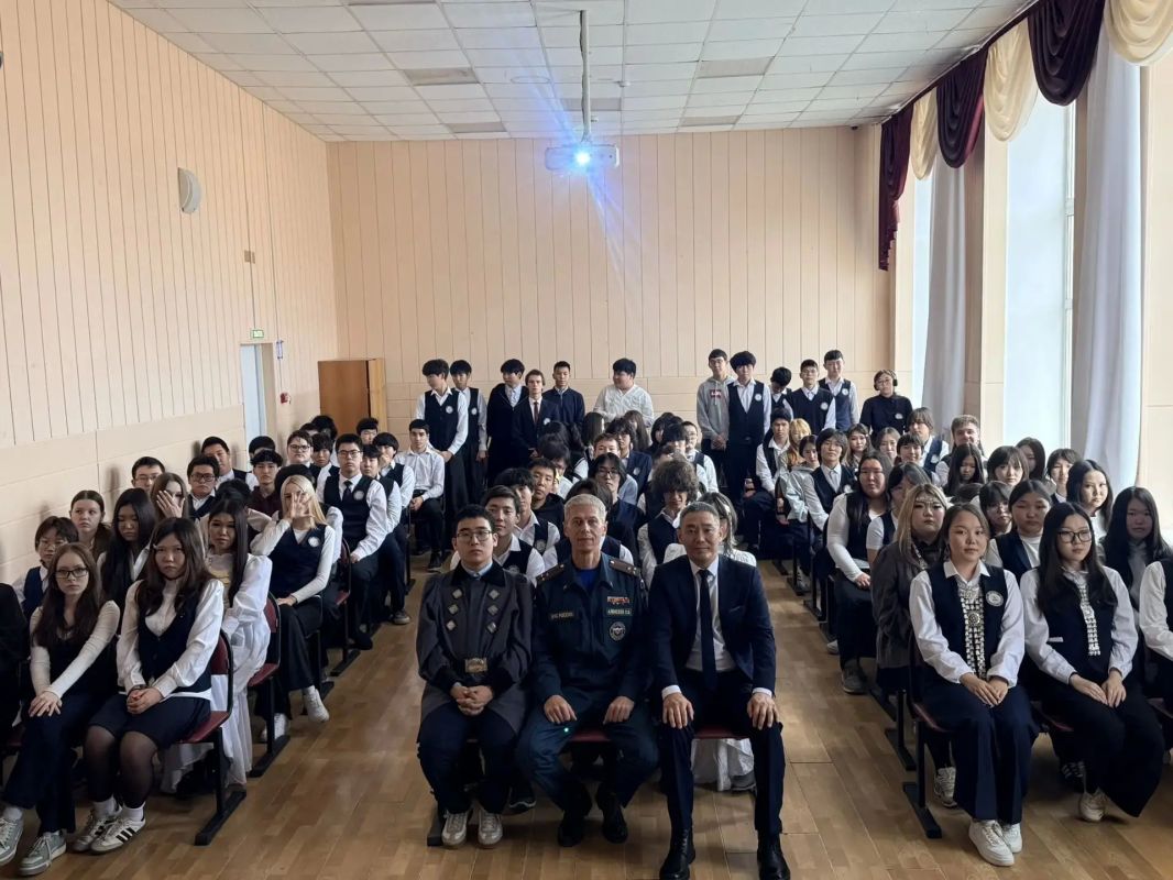 Урок государственности в школе №20 им. Ф.К. Попова Урок государственности в школе №20 им. Ф.К. Попова