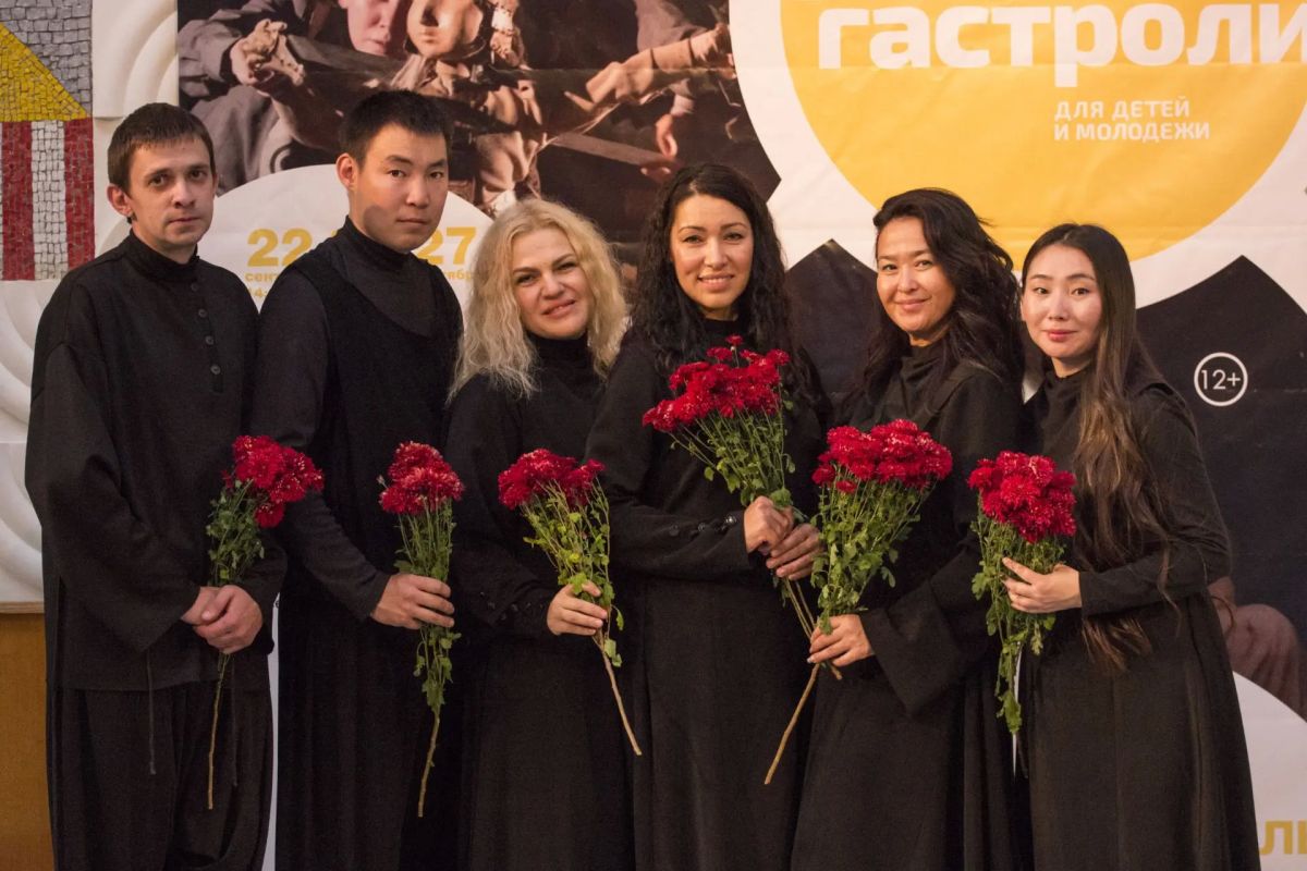 Гастроли в Озёрске: когда искусство стирает расстояния Гастроли в Озёрске: когда искусство стирает расстояния