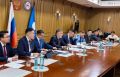 Провел совещание по вопросу завершения строительства социальных объектов в республике