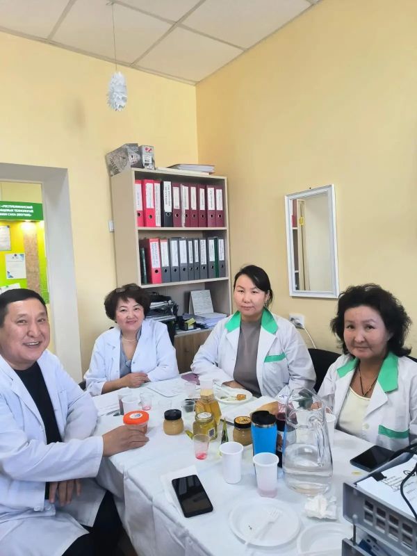 Эксперты АГАТУ оценили качество якутских продуктов на выставке «Продовольствие-2026» Эксперты АГАТУ оценили качество якутских продуктов на выставке «Продовольствие-2026»