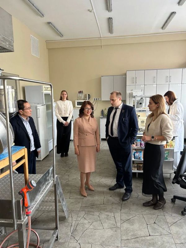 И.о. министра сельского хозяйства республики Анна Стручкова находится с рабочим визитом в Республике Беларусь И.о. министра сельского хозяйства республики Анна Стручкова находится с рабочим визитом в Республике Беларусь
