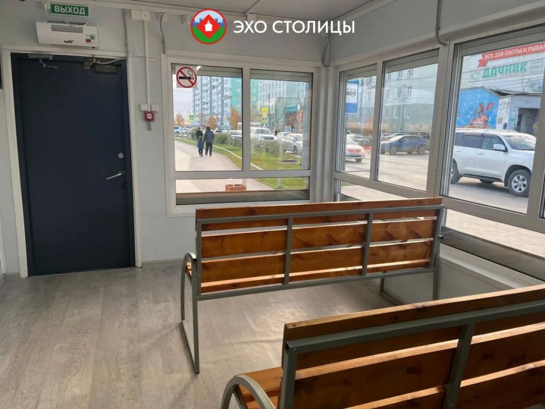 Фотофакт: в Якутске открылись теплые остановки