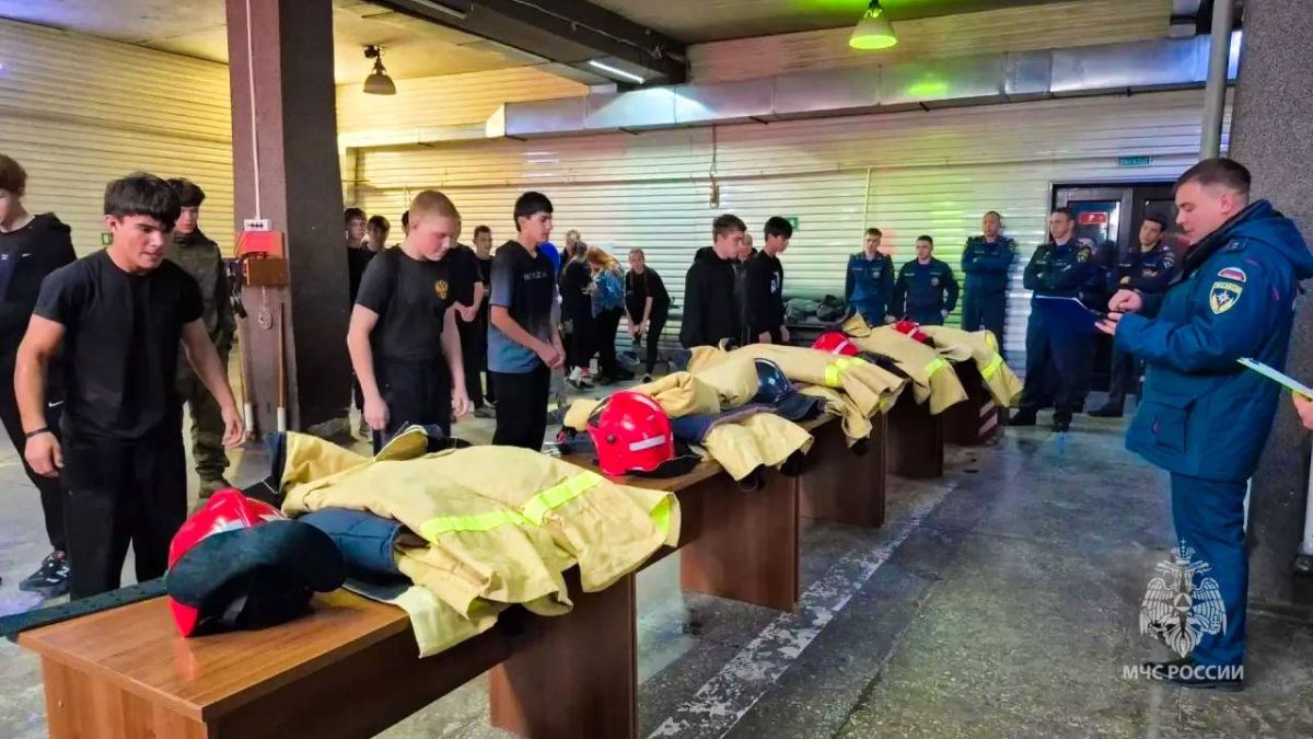 В Ленске определили сильнейших в пожарно-прикладном спорте среди школьников В Ленске определили сильнейших в пожарно-прикладном спорте среди школьников