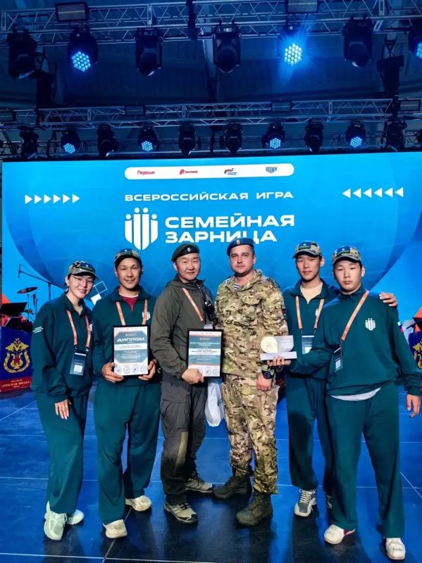 Семья Петровых достойно представила Якутию на финале «Семейной Зарницы»! Семья Петровых достойно представила Якутию на финале «Семейной Зарницы»!