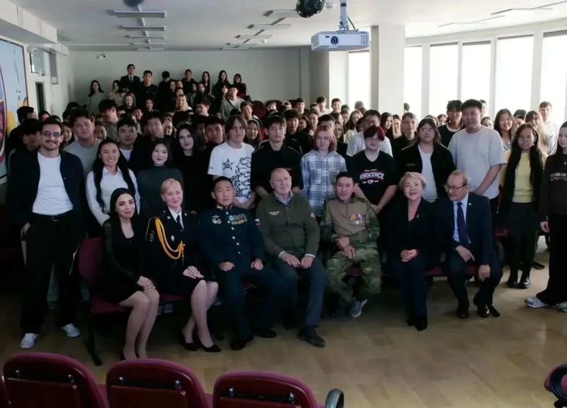 Ветераны СВО приняли участие в открытом диалоге со студентами Якутии