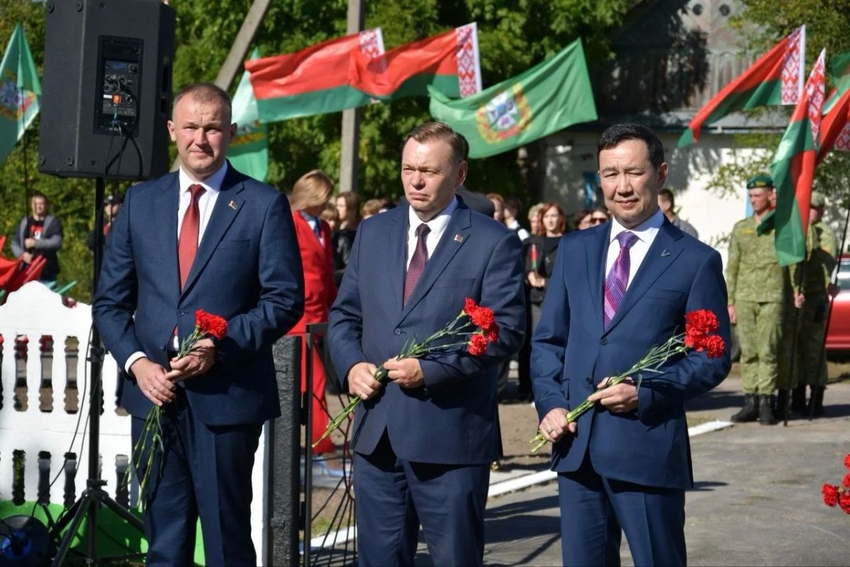 Айсен Николаев: Нет такой точки на карте Великой Отечественной войны, где не воевали бы якутяне Айсен Николаев: Нет такой точки на карте Великой Отечественной войны, где не воевали бы якутяне