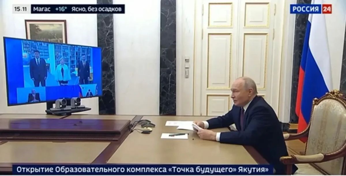 Айсен Николаев: В День учителя вместе с Президентом России Владимиром Владимировичем Путиным по видеосвязи открыли замечательный образовательный комплекс «Точка будущего»
