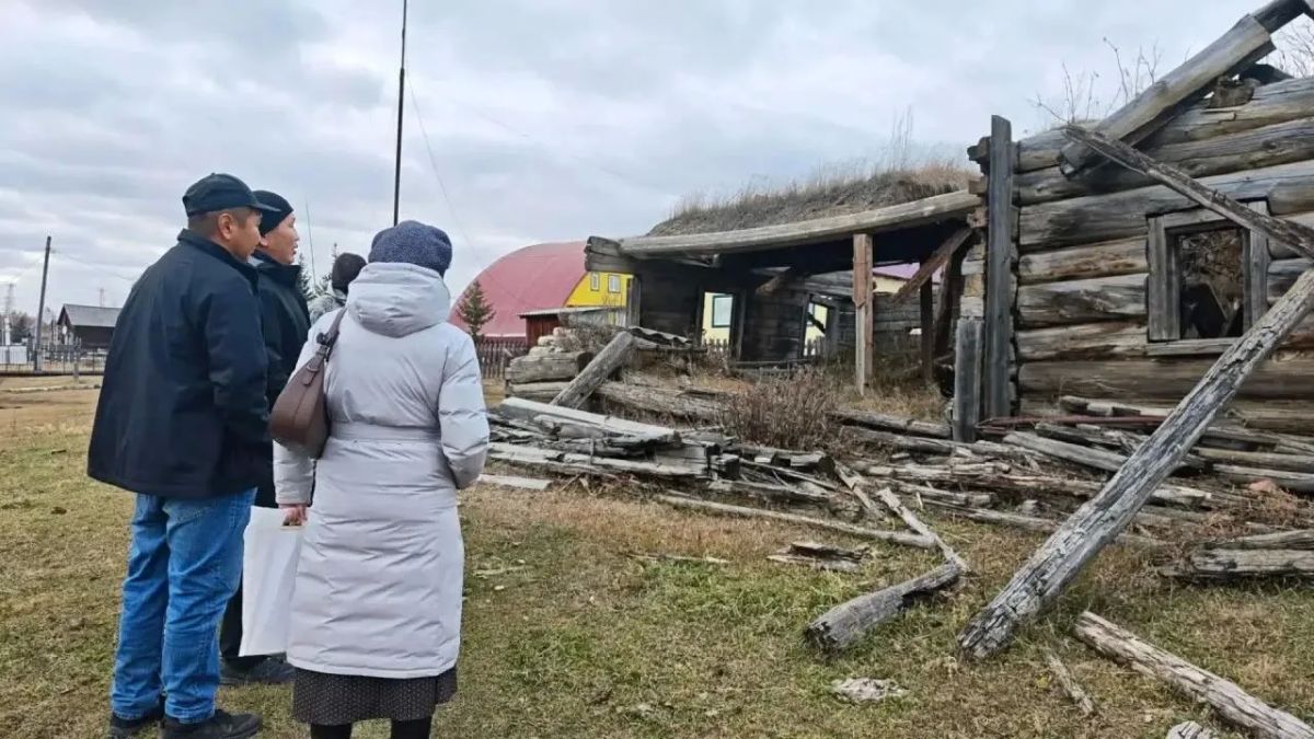 Осмотрены исторические здания Сулгачинского наслега Осмотрены исторические здания Сулгачинского наслега