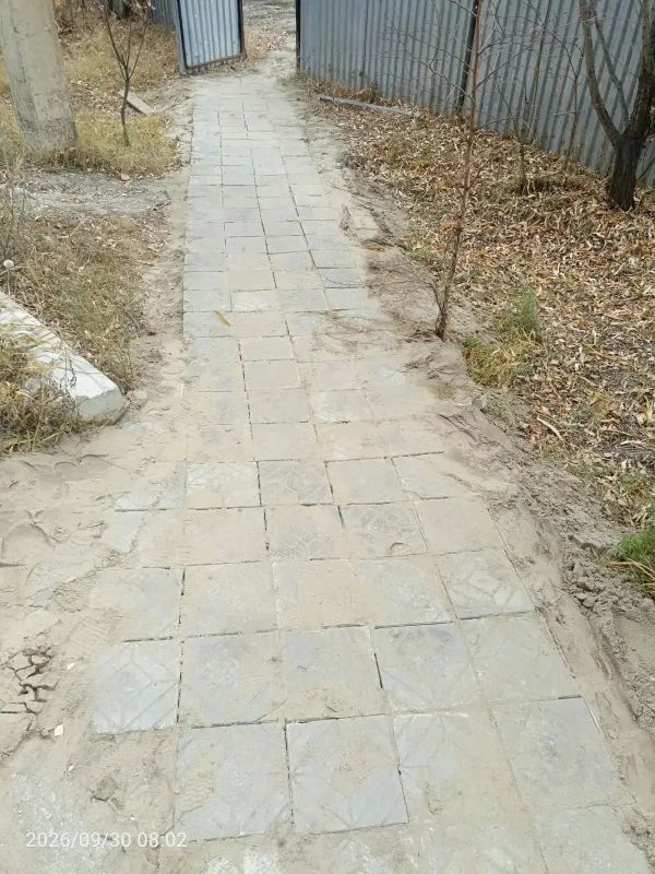 По просьбе жителей Гагаринского округа, пациентов и сотрудников Якутской городской больницы №2, сотрудниками Управы была выполнена укладка тротуарной плитки и оборудован поручень на тропинке от здания больницы на улице... По просьбе жителей Гагаринского округа, пациентов и сотрудников Якутской городской больницы №2, сотрудниками Управы была выполнена укладка тротуарной плитки и оборудован поручень на тропинке от здания больницы на улице...