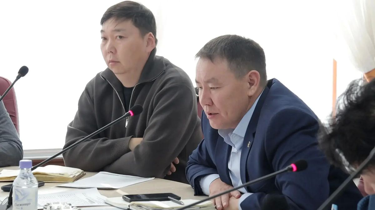 Из-за правовой коллизии оленеводческие хозяйства Арктики могут столкнуться с риском утраты земельных участков Из-за правовой коллизии оленеводческие хозяйства Арктики могут столкнуться с риском утраты земельных участков