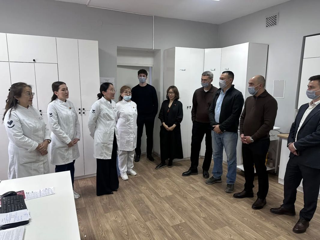 На минувшей неделе в Якутске на базе ПАО «Якутскэнерго», входящего в Группу РусГидро, состоялась стратегическая сессия «Опыт внедрения технологий бережливого производства в органах государственной власти и в промышленных... На минувшей неделе в Якутске на базе ПАО «Якутскэнерго», входящего в Группу РусГидро, состоялась стратегическая сессия «Опыт внедрения технологий бережливого производства в органах государственной власти и в промышленных...