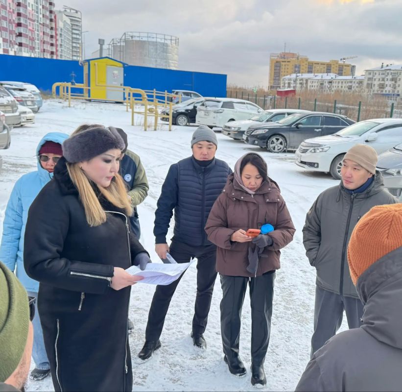 В 203 микрорайоне состоялась выездная комиссия по вопросу состояния дороги В 203 микрорайоне состоялась выездная комиссия по вопросу состояния дороги