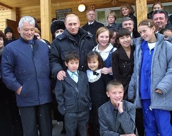 Айсен Николаев: Есть люди уникальные. Единственные Айсен Николаев: Есть люди уникальные. Единственные