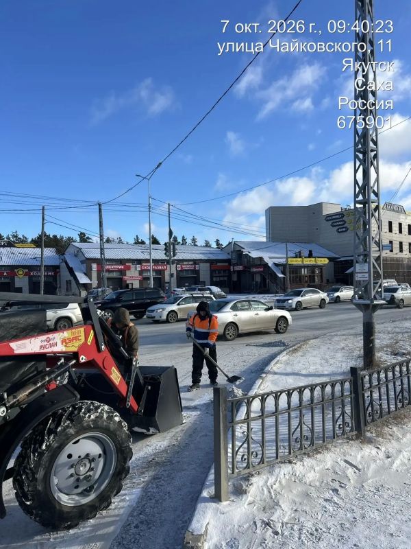 Очистка и вывоз снега, ул. Петровского Очистка и вывоз снега, ул. Петровского