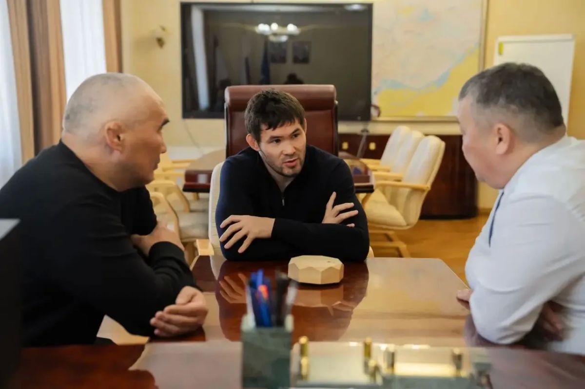 Сегодня ко мне заходил Виктор Рассадин Сегодня ко мне заходил Виктор Рассадин