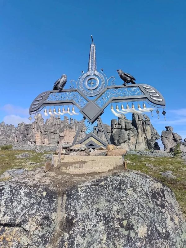 В Якутии установили арт-объект «Благословенный хомус» В Якутии установили арт-объект «Благословенный хомус»