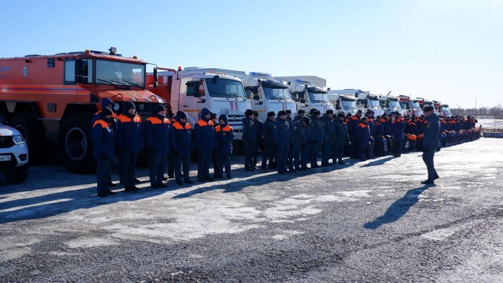 Состоялся строевой смотр сил и средств гражданской обороны Состоялся строевой смотр сил и средств гражданской обороны
