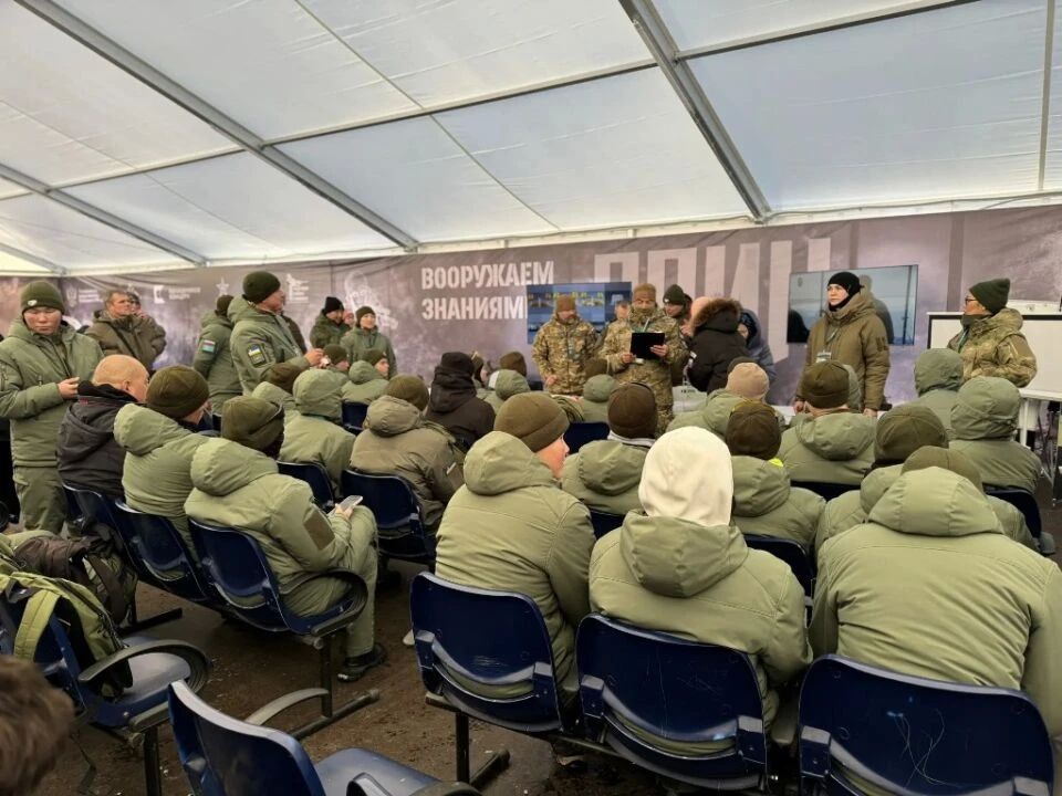 Юные стрелки из 11 регионов Дальнего Востока соревнуются в Якутске Юные стрелки из 11 регионов Дальнего Востока соревнуются в Якутске