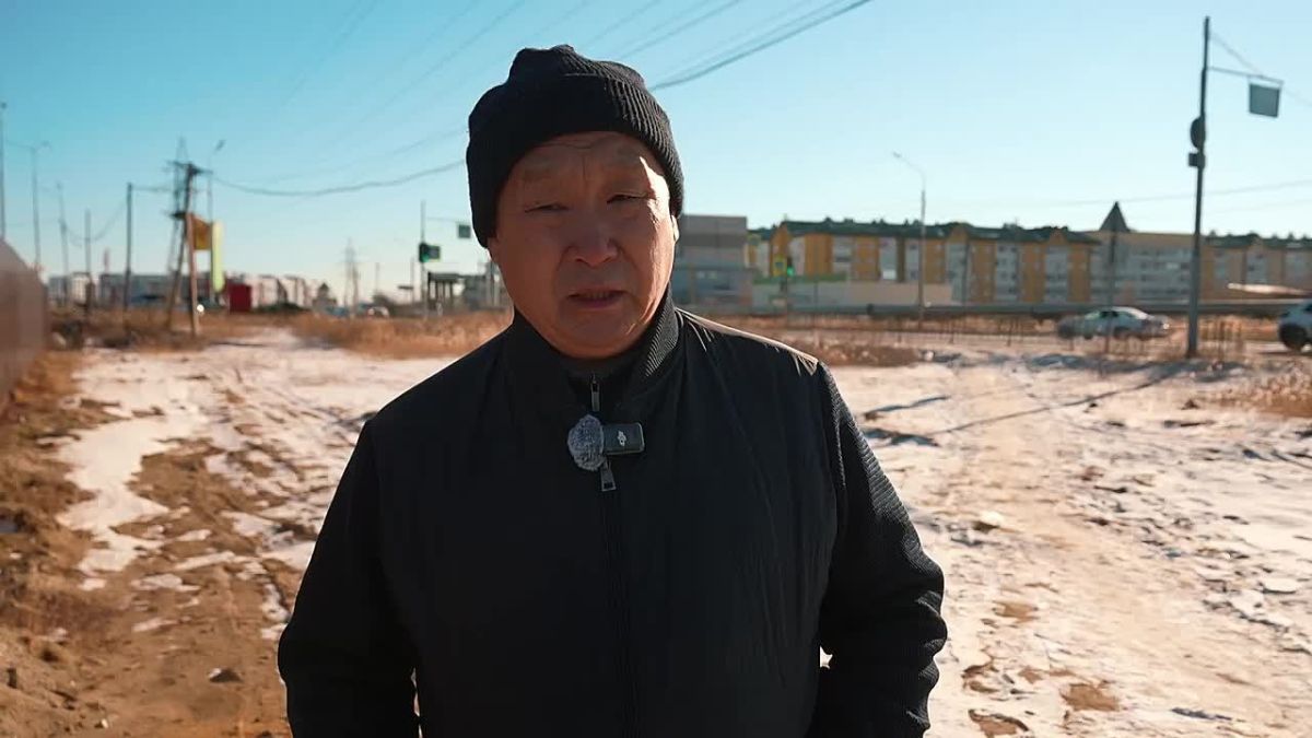 Дмитрий Садовников провел выездное совещание по проблемным вопросам городского хозяйства в Якутске