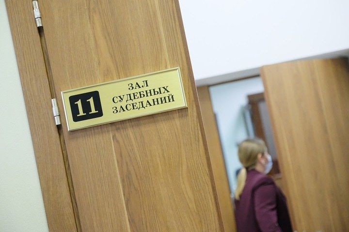 Экс-директора ДК в Ленске осудили за подлог и присвоение денег