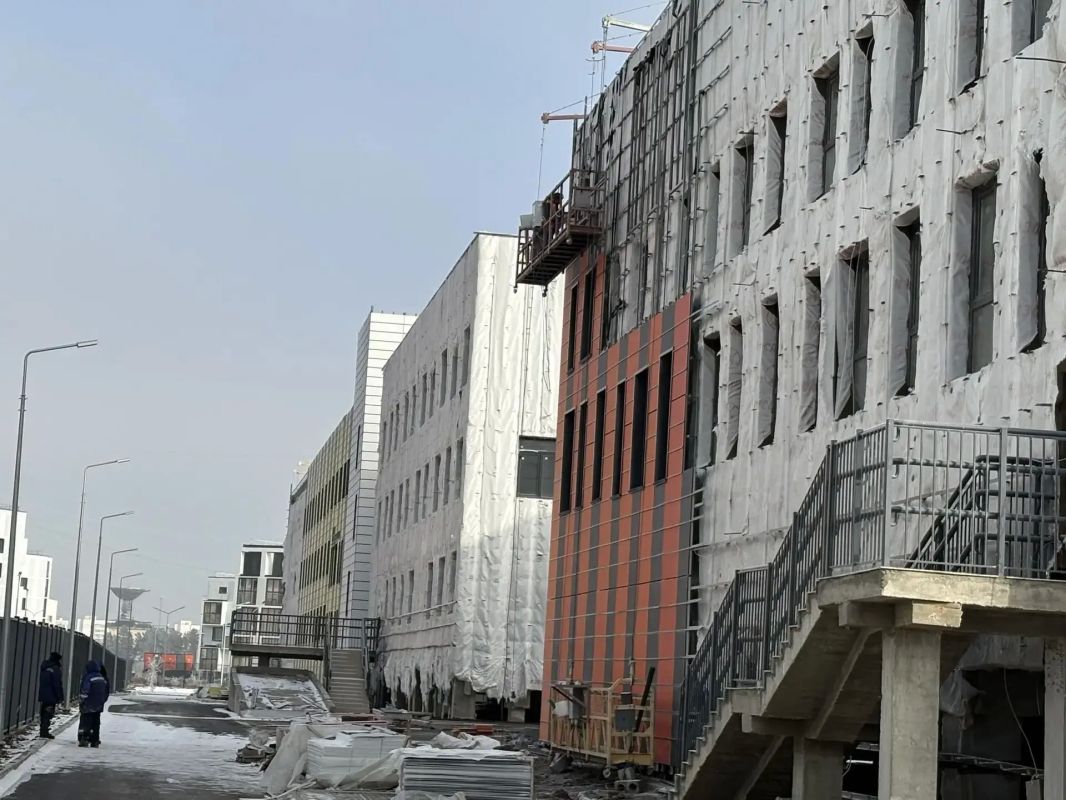 Новая школа в микрорайоне Звёздный готова уже на 82% Новая школа в микрорайоне Звёздный готова уже на 82%