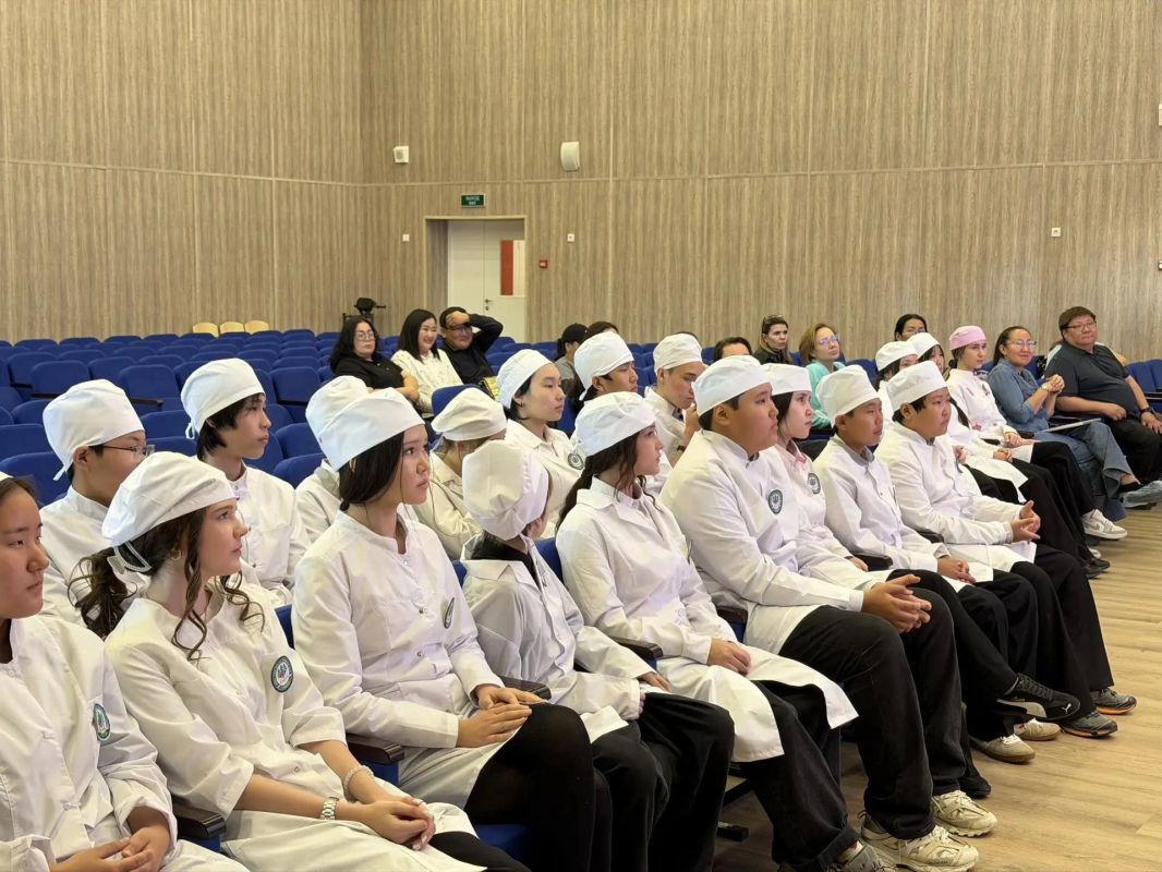 Новые медицинские классы открылись в школах Якутска Новые медицинские классы открылись в школах Якутска