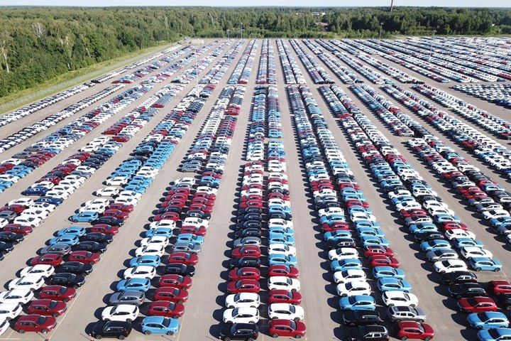 Парковка мимо кассы. В Якутске полицейские установили работника автостоянки, который за два месяца похитил более 150 тысяч рублей