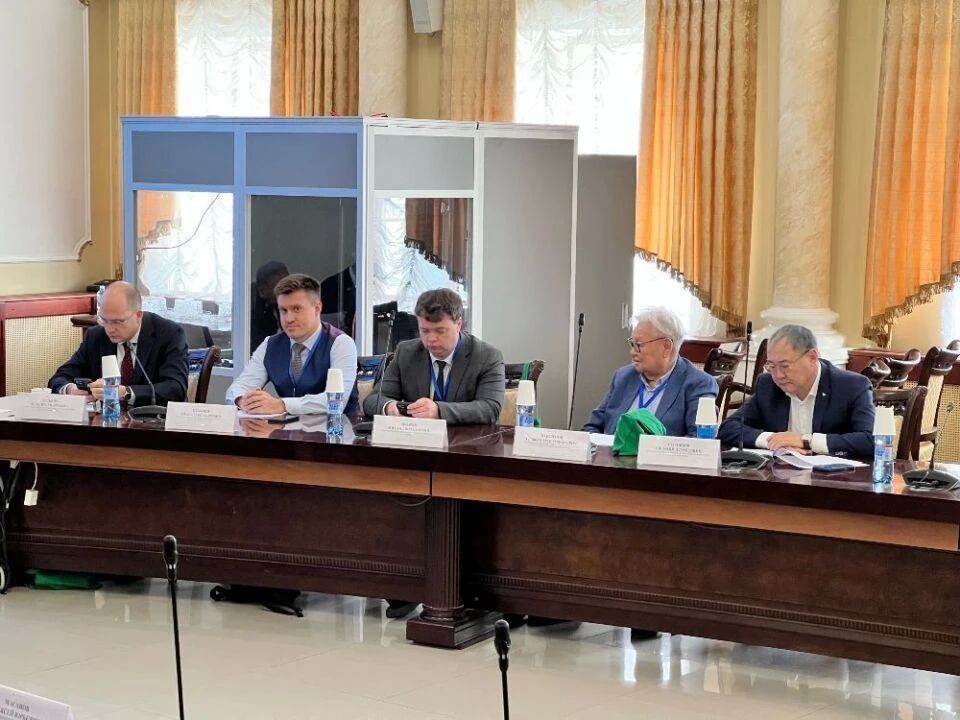 Путь к углеродной нейтральности: как добыча алмазов снижает парниковый эффект Путь к углеродной нейтральности: как добыча алмазов снижает парниковый эффект